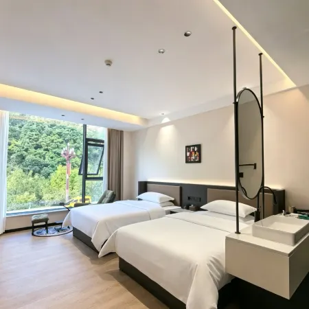 Heishui Banshanhai Homestay