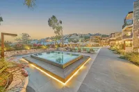 Ayaz Suites - Condos