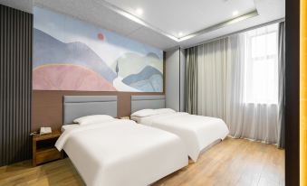 Rezenxuan Hotel (Shanghai Caolu Minlei Road Subway Station)