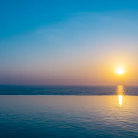 Weizhou Island Whale Sky Pool Sea View Hotel