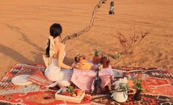 Dunhuang Muye Xiaozhu Desert Camping Base