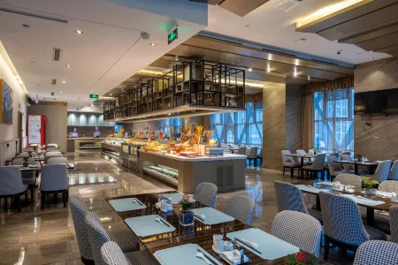 Jianguo Hotel Отели рядом с достопримечательностью «Accounting and Auditing Institute， Jiujiang University»