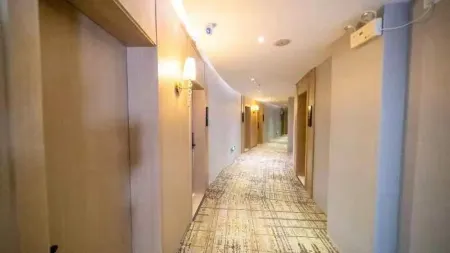 Xixian Yuanjuyuan Business Hotel