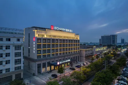 Echarm Hotel (Jingjiang Zhongzhou Road, Fanggu Street)