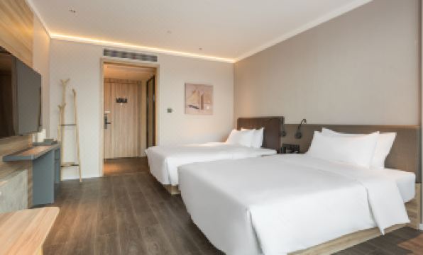 HanTing Hotel (Shangrao Guangfeng International Trade City)