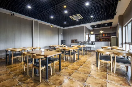 Wuyou Hotel Отели рядом с достопримечательностью «Baiyun Mountain Pavilion»