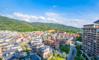 Longmen Nankunshan Longzhiquan Hot Spring Resort