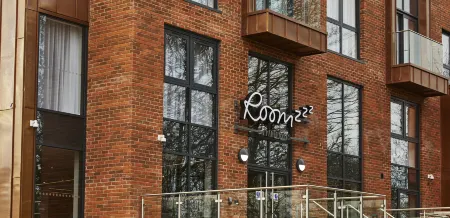 Roomzzz York City