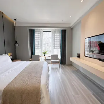 Yunrui Smart Hotel Hotels near Tongren Railway Station