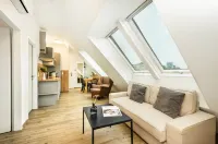 جيميز أبارتمنتس لوري