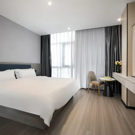 Fairyland Hotel (Beihai Silver Beach)