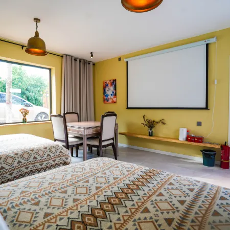 Xuejie Homestay