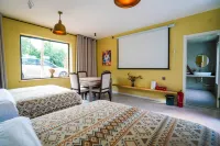 Xuejie Homestay
