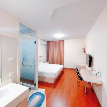 Y-Yuan Guesthouse (Qixia Bus Station)
