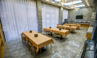 HOYO HUIJA HOTEL, CUSTOM