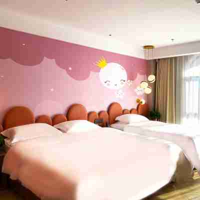 MAGIC HOTEL Rooms