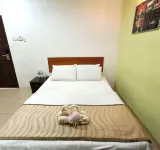 OYO 90906 Rumah Rehat Awana Hotels in Parit Buntar