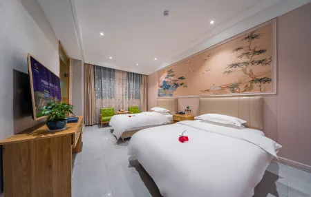 Luoyang Zhongzhou International Hotel (Yingtianmen Mingtang Scenic Area)