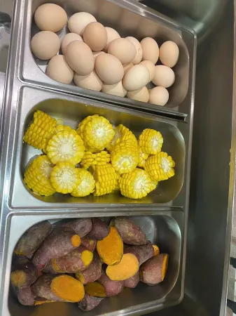 Yiru Hotel (Xinfeng) Отели рядом с достопримечательностью «Chenyi Square»