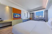 Yizhe International Hotel (Binyang Department Store)