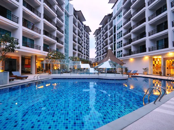 โรงแรมคริสตัล พาเลซ ลักชัวรี พัทยา