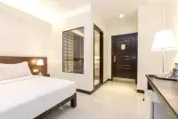 Cambodian Country Club - Tiny houses