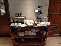 Hotel Bond - breakfast