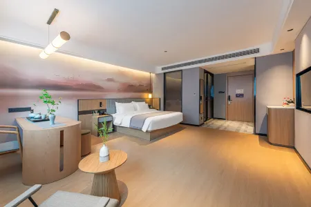 Thank Inn Premium (Jiangmen Enping Jinsha Square Branch)