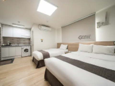 เรสเทีย สเตย์ สวอน สเตชั่น โรงแรมในซูว็อน