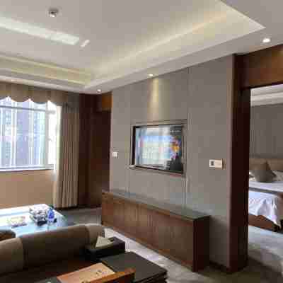 陸良聖邦大酒店 Rooms