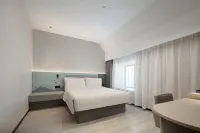 Qingdao Railway Station Pier Light Residence Hotel Hotels near Qingdao Railway Station