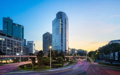 Vienna Hotel (Chongqing Shangqing Temple Niujiaotuo Light Rail Station) Hotel di People's Square Area