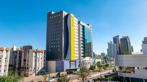 Hus Hotel Maringa Hotel di Sarandi