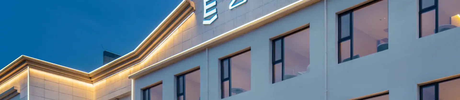 4-star Select Hotels