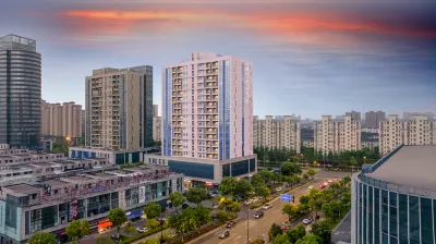 Oufei Hotel (Pinghu China Clothing City) Hotels near Pinghu Gymnasium