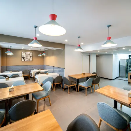 Homeinn Hotel · neo (Yuncheng Yanhu International Airport Haode Trade Plaza)