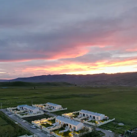 Yunling Guanshan Private Tang Holiday Homestay