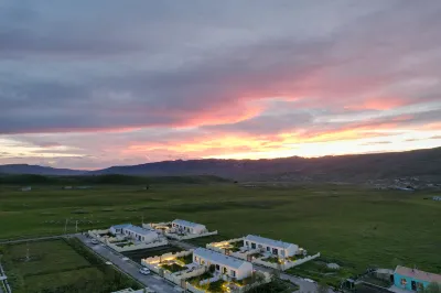 Yunling Guanshan Private Tang Holiday Homestay