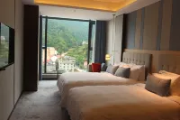 仏坪云溪ホテル