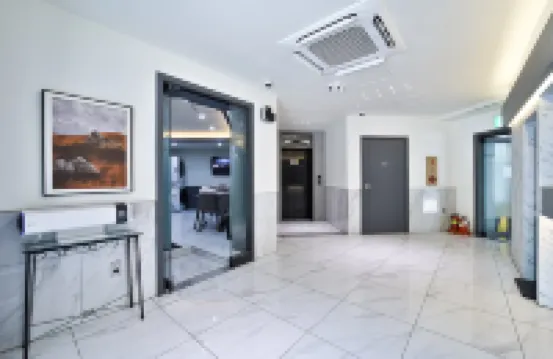Hotel Lion