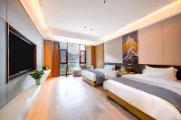 Zuogong Huiding International Hotel Hotels in Zogang