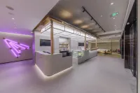 SKYBIRD Hotel (Hangzhou West Lake Hefang Street)