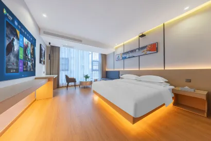 Dali Haoyuan Light Luxury Hotel