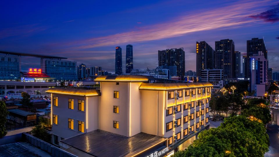 Gefei VX Hotel (North Square of Kunming Railway Station)