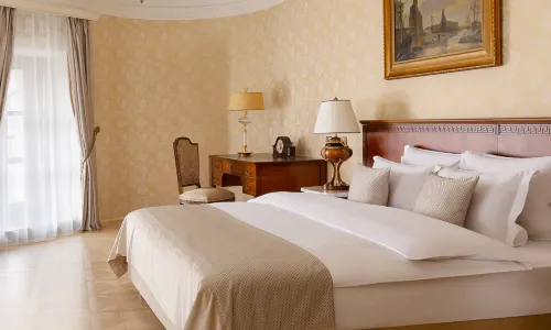 Taleon Imperial Hotel