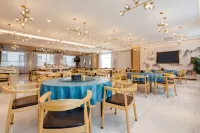 H Hotel - breakfast
