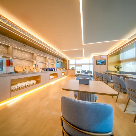 Hanting Hotel (Lanzhou Zhongchuan International Airport T3 Terminal Ruiling International Store)