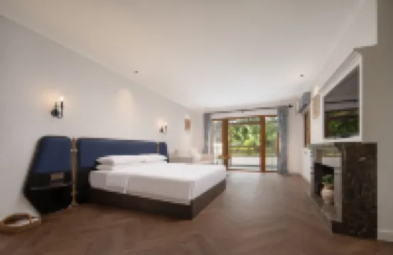 Blossom Hill Sanya · Yuehai Hotel