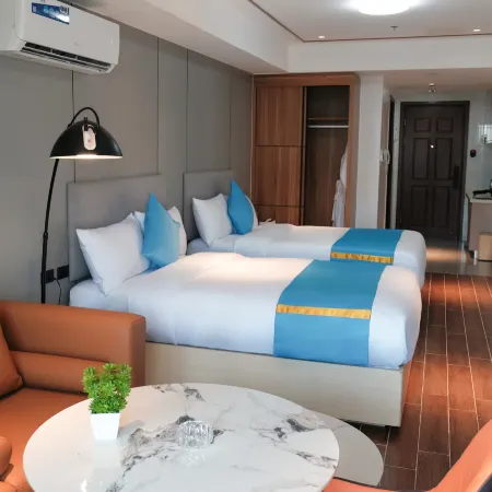 Golden Seagulls Hotel (Free Airport Shuttle Service)