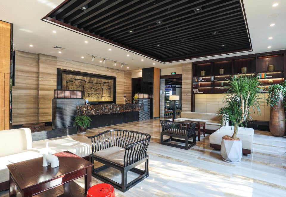 5. 나라다 부티크 ..